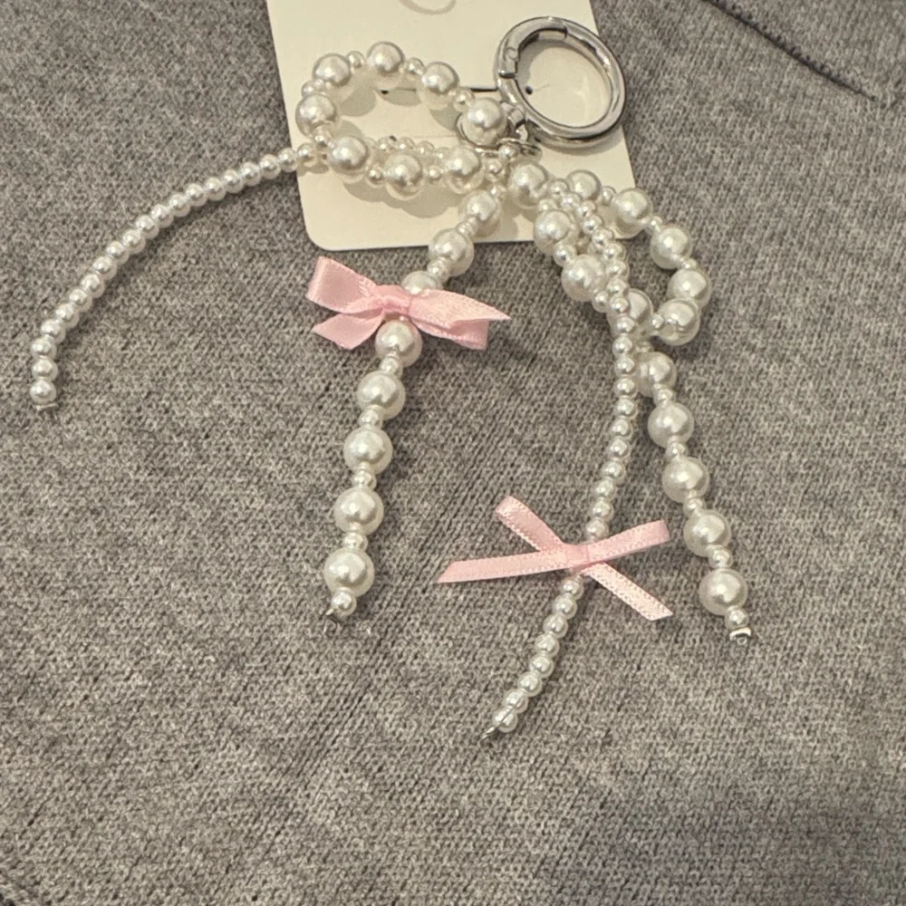 Elegant Pearl Bag charm-Keychain with Pink Bows